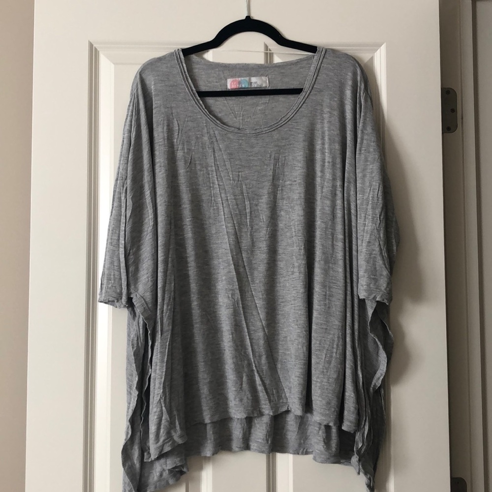 FP Beach Gray Poncho Tee